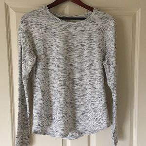 Lululemon long-sleeved relaxed fit shirt
